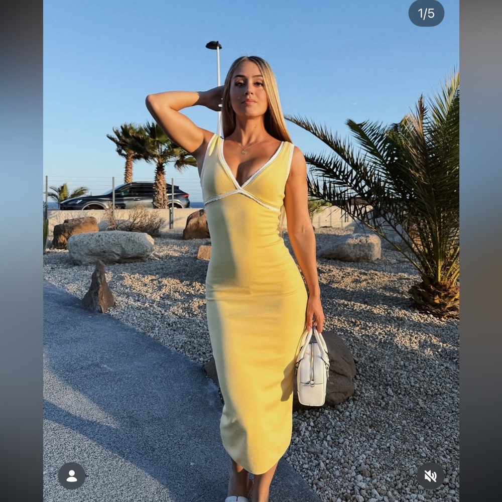 🆕(NWT) ZARA Bloggers Fav CONTRAST LONG DRESS. Size Medium.